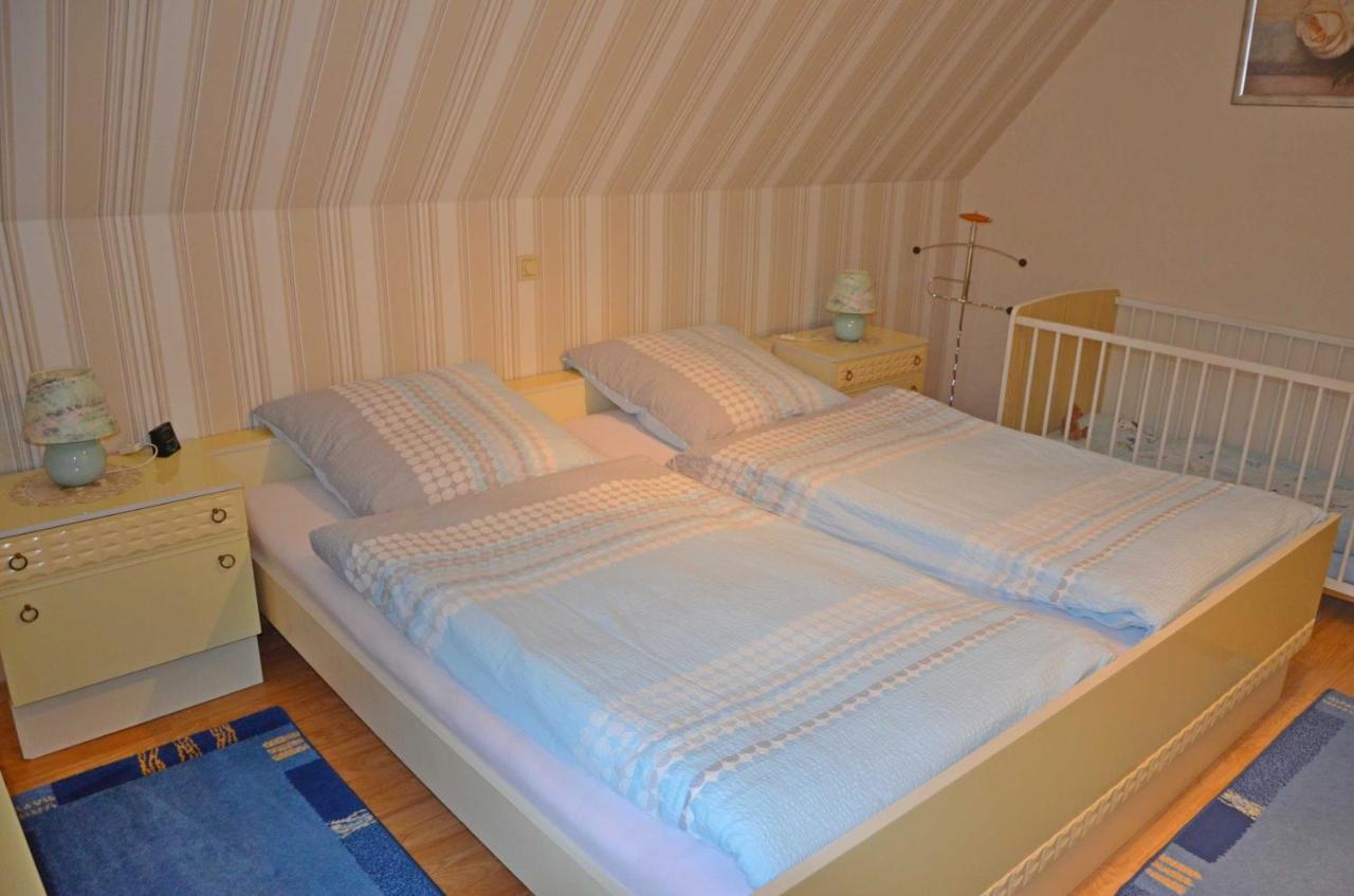 Ferienwohnung Kleinhaus, 95008 Rhauderfehn Ngoại thất bức ảnh